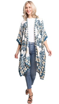 BEAUTIFUL PATTERNED KIMONOS